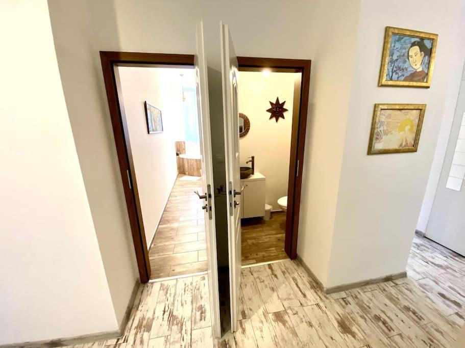Residence Park Lovely Apartman With Private Parking Kysucke Nove Mesto Buitenkant foto
