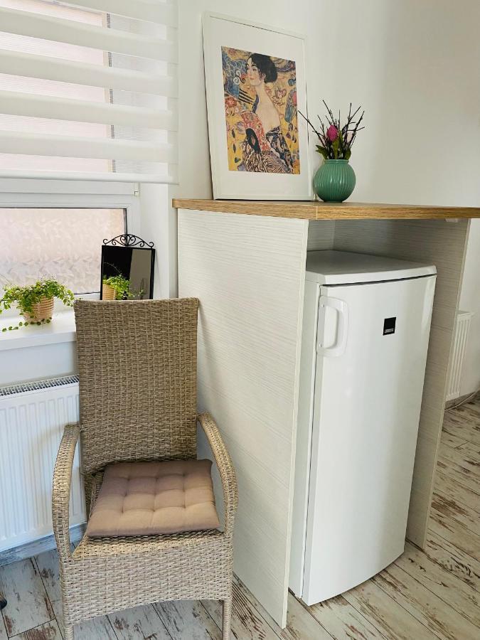 Residence Park Lovely Apartman With Private Parking Kysucke Nove Mesto Buitenkant foto
